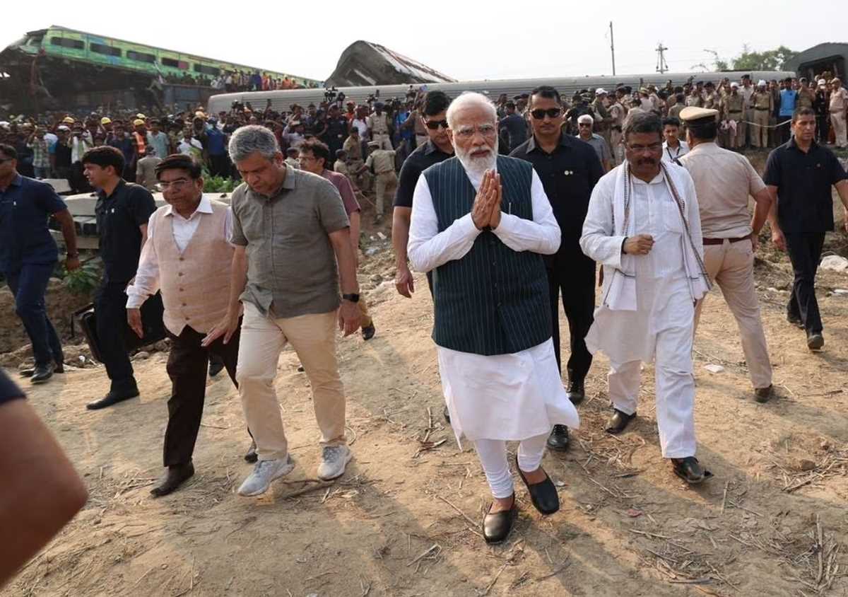 रेल दुर्घटना अत्यंत गंभीर, जांच में कोई दोषी पाया गया तो बख्शा नहीं जाएगा : मोदी